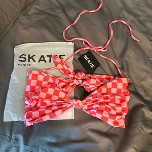 Skatie Lyndi top in Daytona